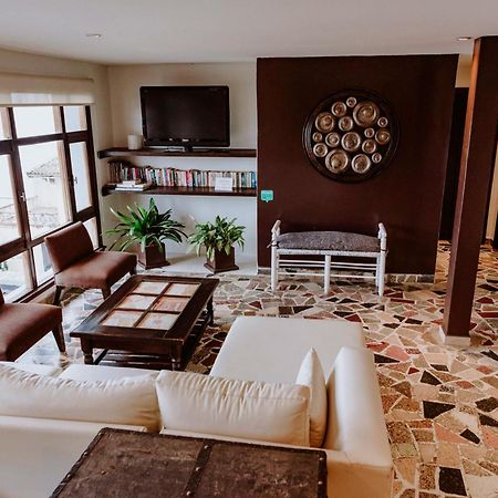 Hostel Los Troncos San Carlos de Bariloche Eksteriør bilde